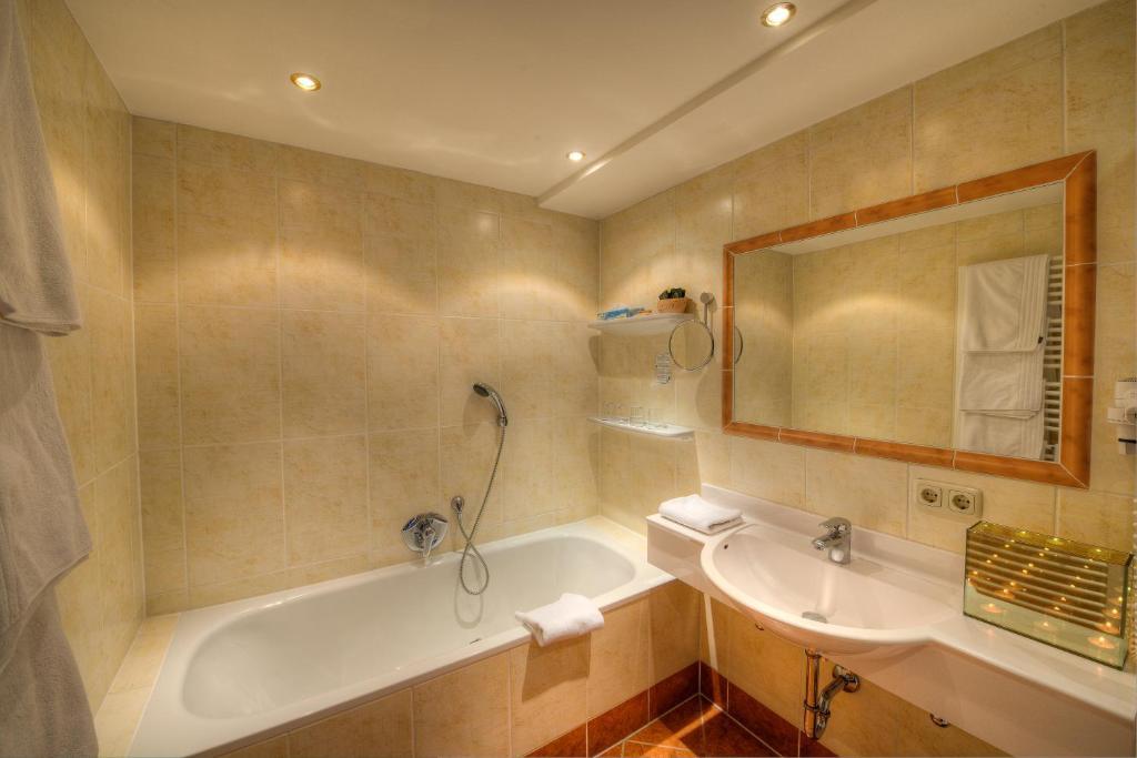 Jaegerwirt Hotel Kitzbühel Szoba fotó